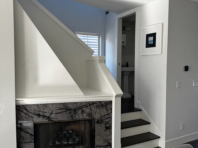 615 Federal Ave E #B — Photo 6