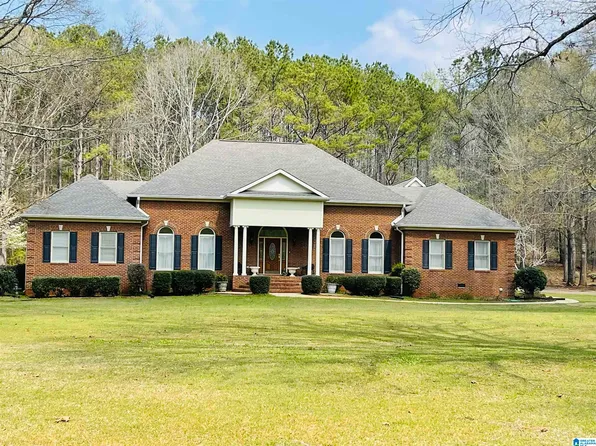 35 S Oak Ln, Talladega, AL 35160