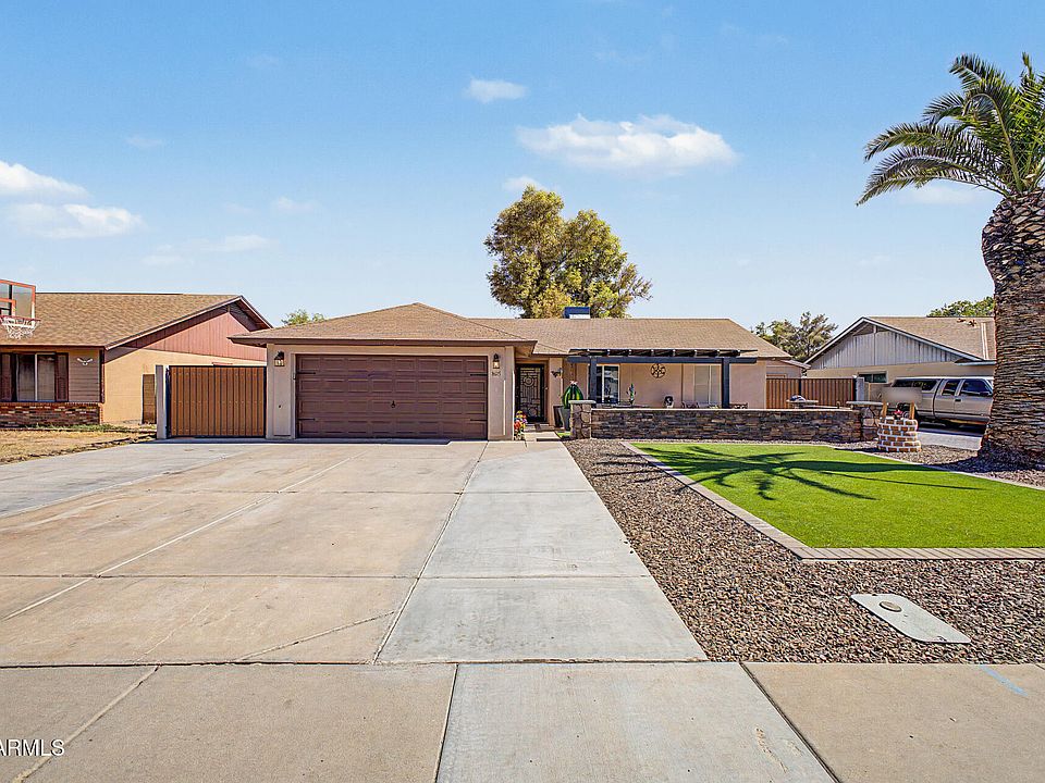 1st image of 8615 W DIANA Avenue