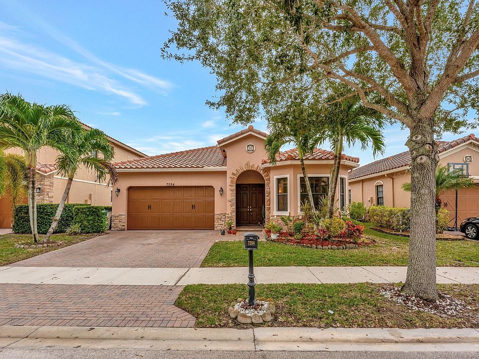 1st image of 7594 NW 113th Avenue
