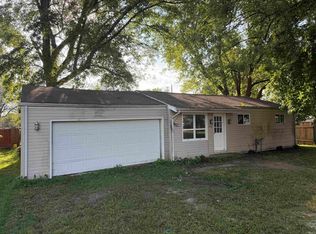 1708 S Irvington Dr, Yorktown, IN 47396