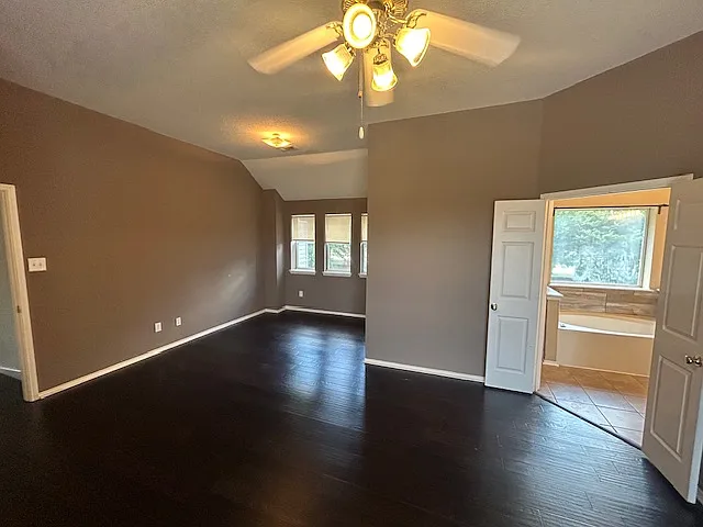 7215 Park Hill Trl — Photo 8