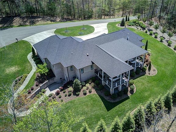 4th image of 109 Wyncrest Ter