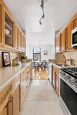 Sold by Compass | media 4