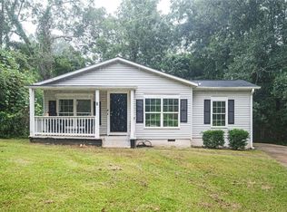 8 Westgate Park Ct, Newnan, GA 30263