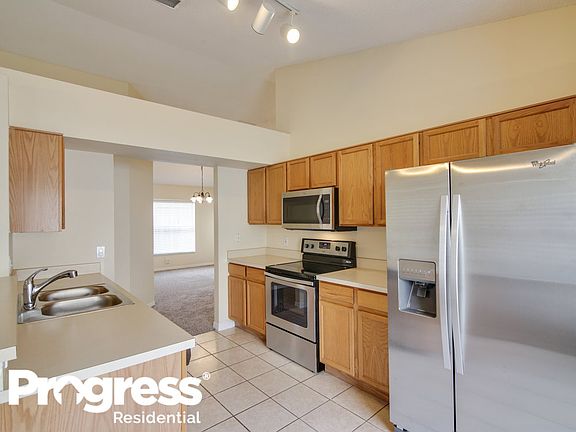4th image of 13858 Valleybrooke Ln