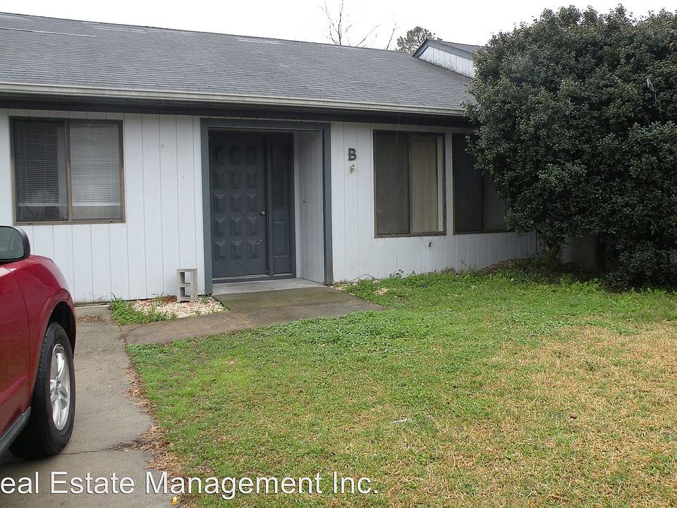 1st image of 1017 Wesley Ln #B