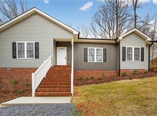 1014 Freedom Trl, Asheboro, NC 27205