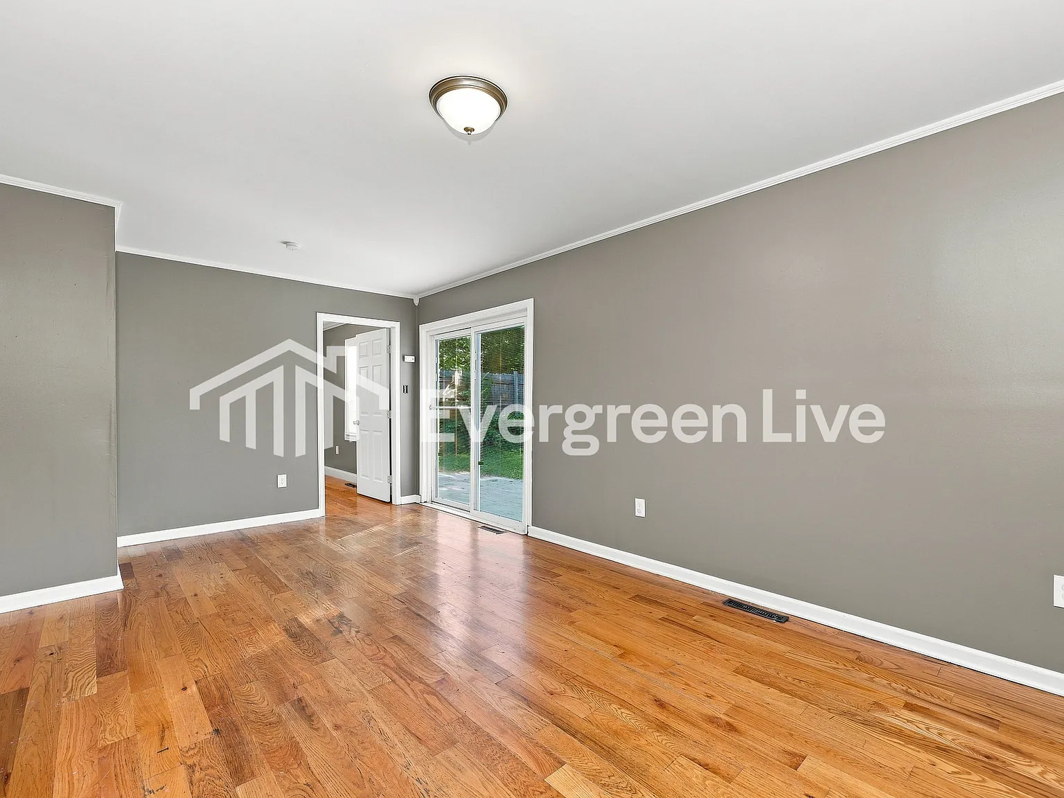 3 bed, 1.0 bath, 1152 sqft, $1,495 — Photo 4