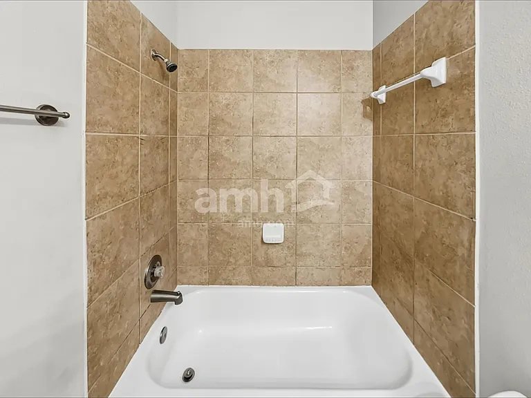 28914 Hidden Lake Ct W — Photo 14