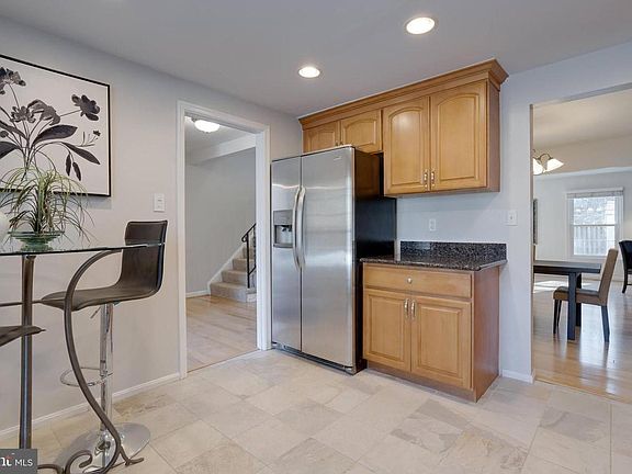 5th image of 7911 Bethelen Woods Ln