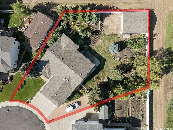 2nd image of 233 McKay Ct