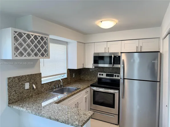 5211 SW 91st Ave APT 2, Fort Lauderdale, FL 33328