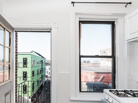 5th image of 5 Linden St #3-C