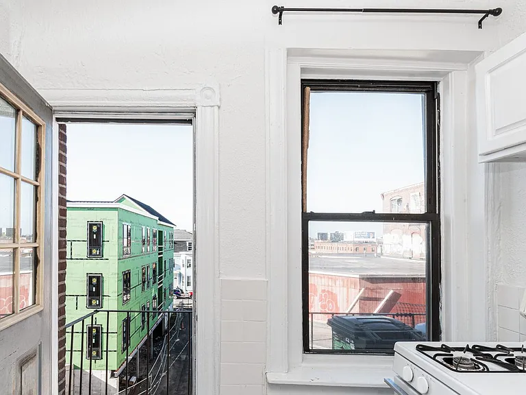 5 Linden St #3-C — Photo 5