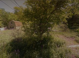 147 Beaver Rd, Red Hook, NY 12571