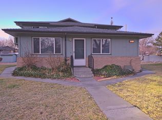 681 Oakwood Dr, Sparks, NV 89431
