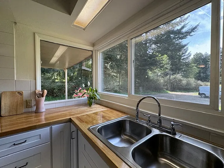 1184 Fickle Hill Rd — Photo 7