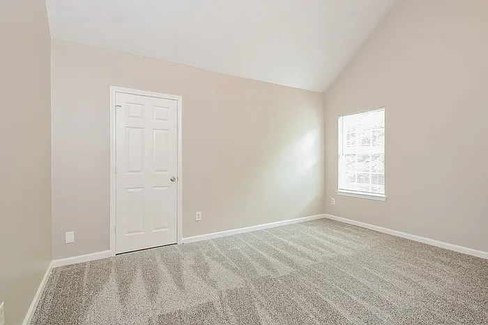 2427 Napa Valley Dr — Photo 14