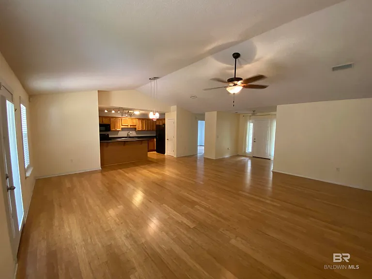 193 Lakeview Loop — Photo 7