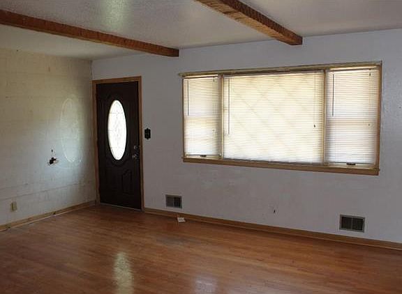 5th image of 1700 N McCoy St