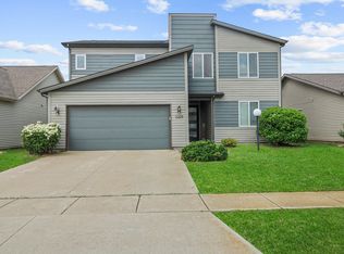 3209 Stanley Ln, Champaign, IL 61822