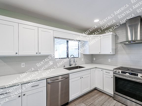 5th image of 22442 N 21st St