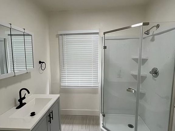 5th image of 3731 Glendon Ave #3733-1/2