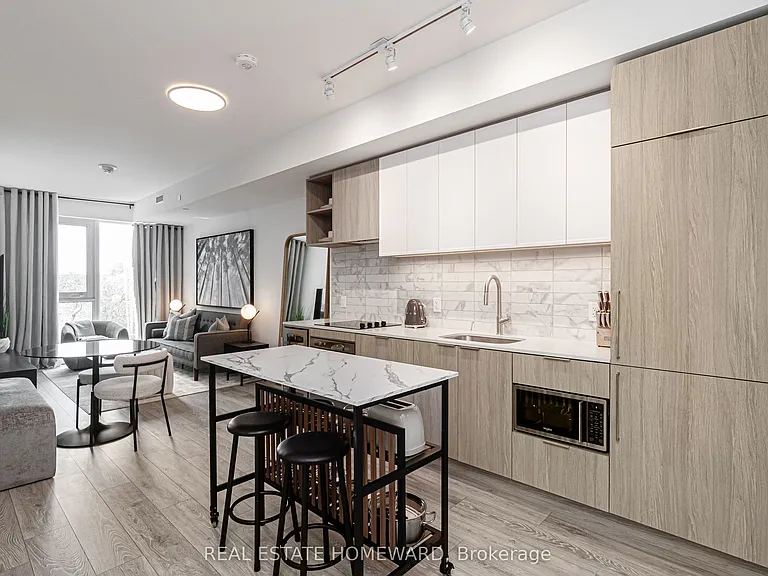 2020 Bathurst St #502 — Photo 9