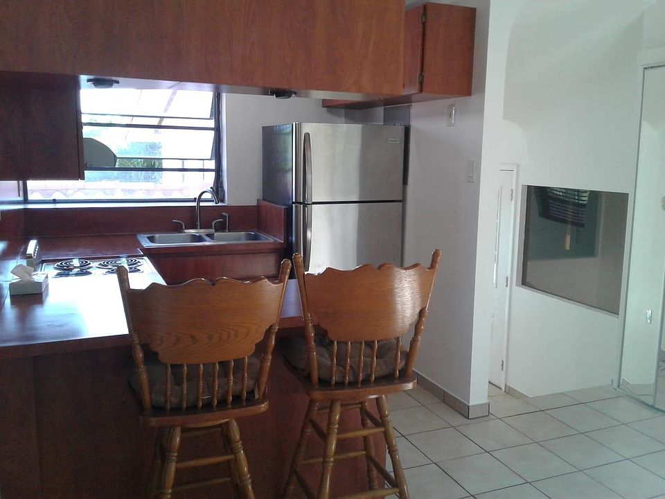 1st image of 220 NE 107th St #1