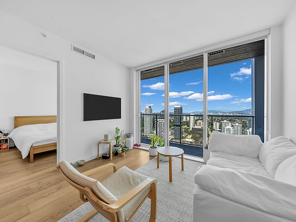 4th image of 6000 McKay Ave #3906