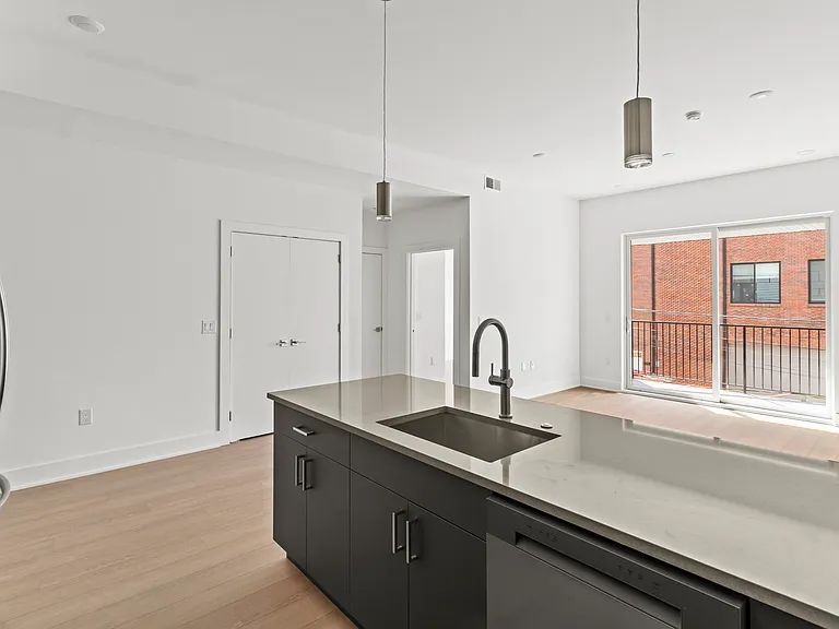2 bedroom kitchen/living