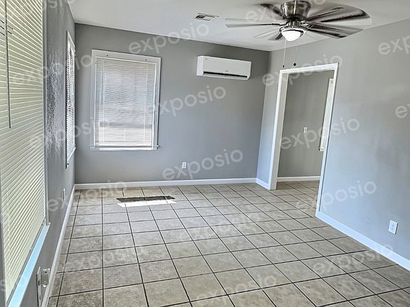 3rd image of 1161 SE 21st St