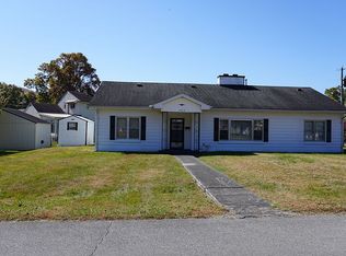 525 Sinasta Dr, Erwin, TN 37650