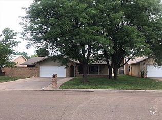 2008 Glenarm Dr, Clovis, NM 88101