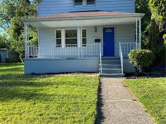 3rd image of 16313 Telfair Ave