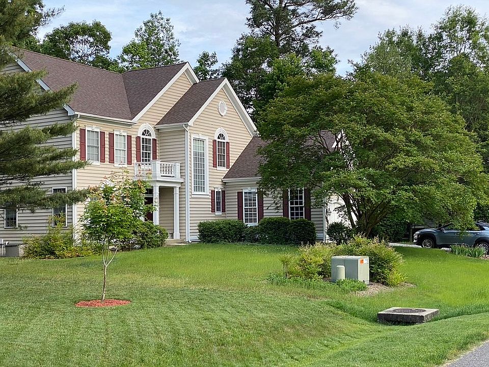 2nd image of 13426 Lore Pines Ln
