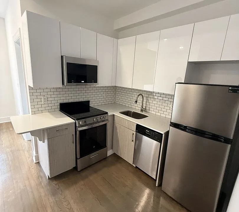 13 Queensberry St #14
