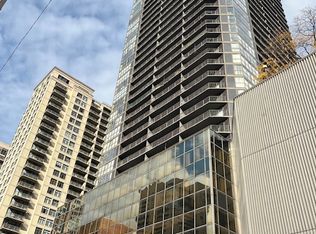 10 E Ontario St APT 5104, Chicago, IL 60611