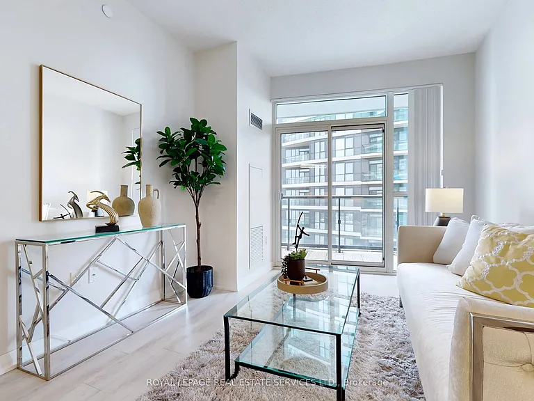 35 Watergarden Dr #615 — Photo 8
