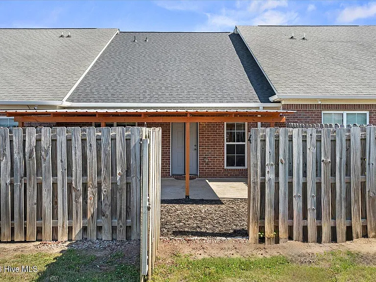 119 Grove Landing Ct — Photo 30
