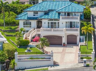 1295 Aulepe St, Kailua, HI 96734