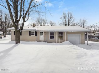 1920 Eldon St NE, Grand Rapids, MI 49525