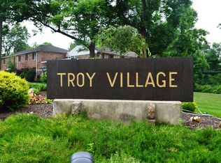 95B Troy Dr BUILDING 12-B, Springfield, NJ 07081