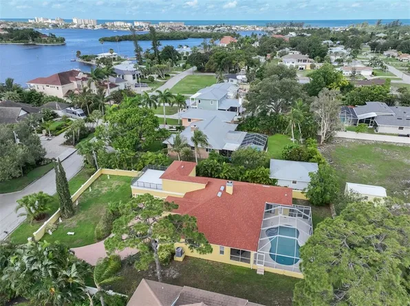 302 Bayview Pkwy, Nokomis, FL 34275