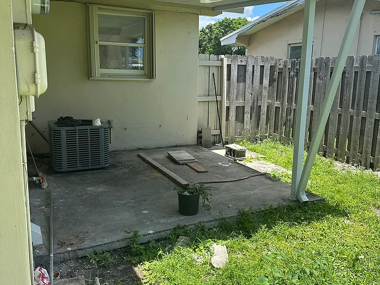 2401 Havana Dr — Photo 20