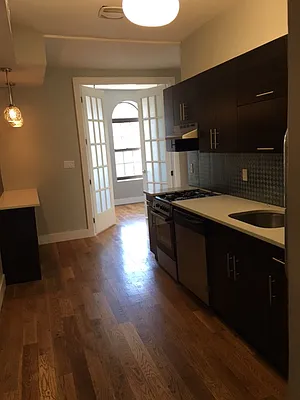 Rented by LC Management USA 1 | media 49