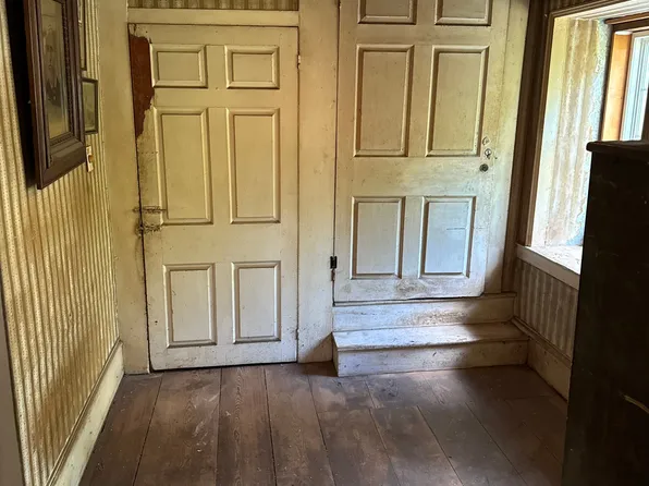 391 Dieber Rd, Spring Mount, PA 19478