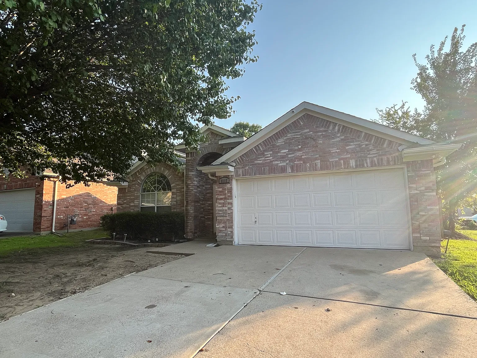 3 bed, 1805 sqft, $2,400 — Photo 2