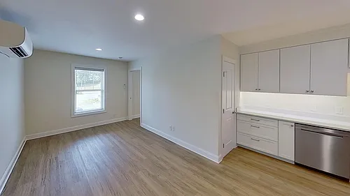 207 W Main St Photo 1